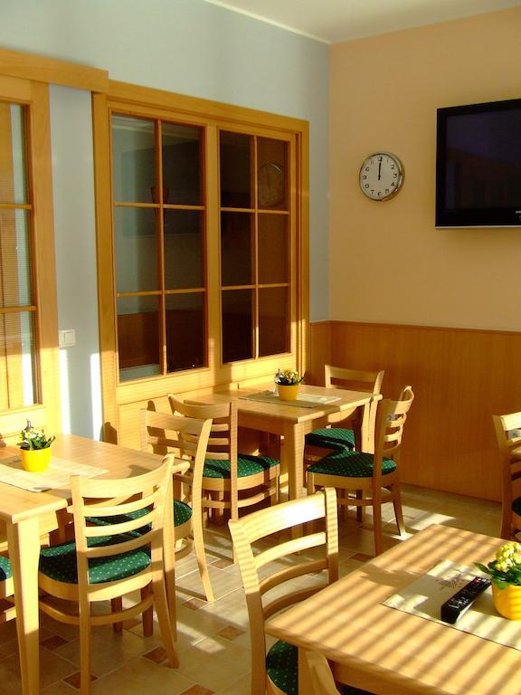 Guest House Pri Gondoli マリボル エクステリア 写真
