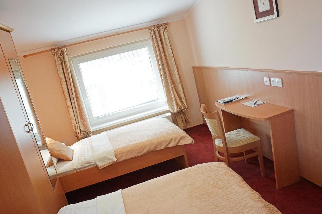 Guest House Pri Gondoli マリボル エクステリア 写真